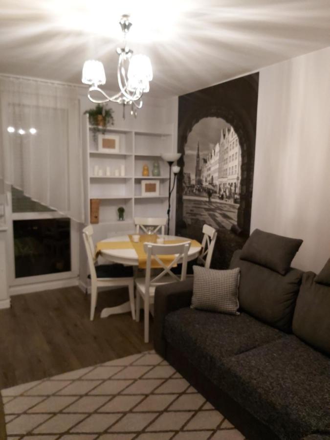 Apartament Izba - Mieszkanie Na Doby Gdansk Apartment Ngoại thất bức ảnh